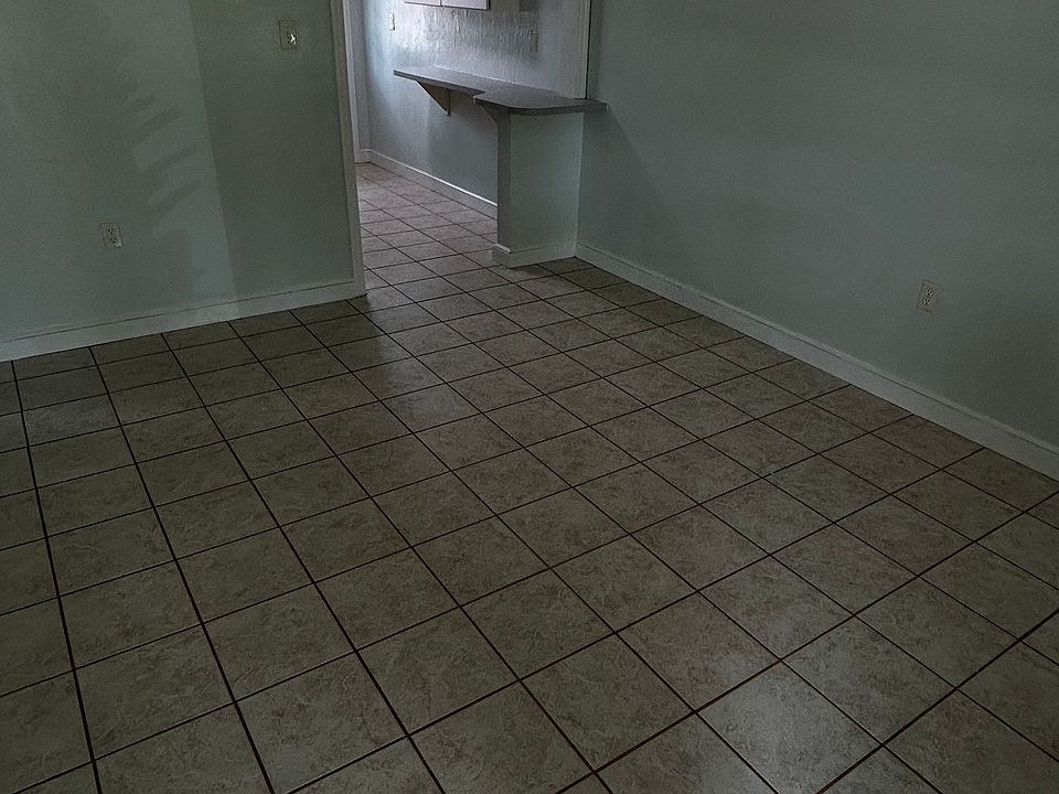 Living Room Looking in from Front Door