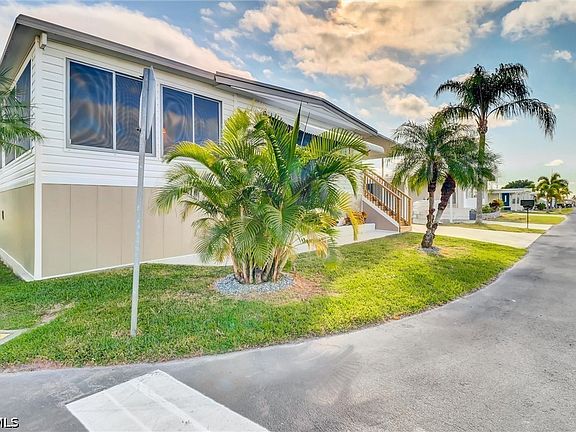 2nd image of 227 Tangerine Dr