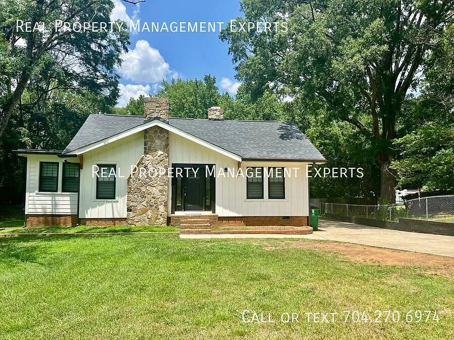 2710 Kendrick Ave