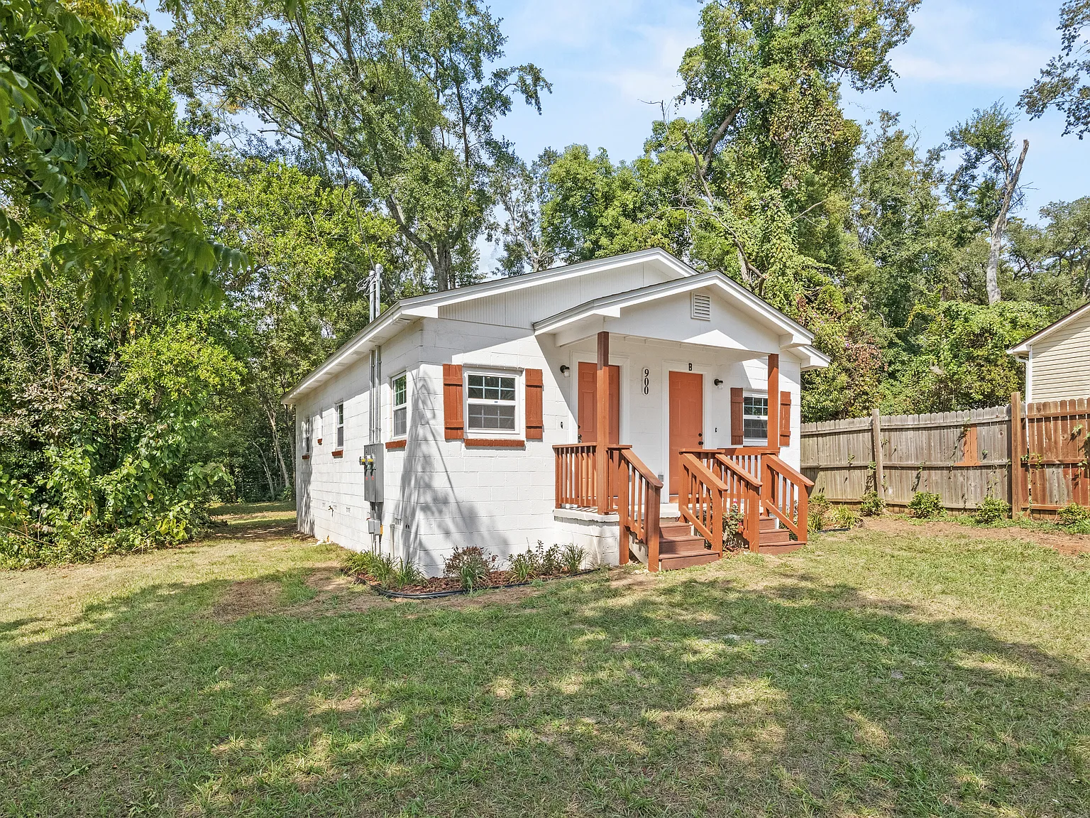 1 bed, 864 sqft, $1,050 — Photo 1
