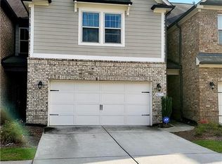 8275 Village Pl, Suwanee, GA 30024