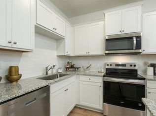 1394 Sweethshrub Pl #29, Atlanta, GA 30318