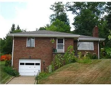 100 Dewey Ave photo 1