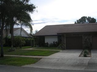 281 Holloway Dr, Plantation, FL 33317