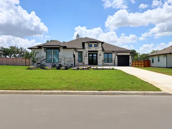 291 Bobs Cove, Castroville, TX 78009