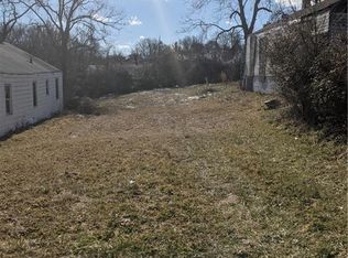 212 Saint Marks St, Petersburg, VA