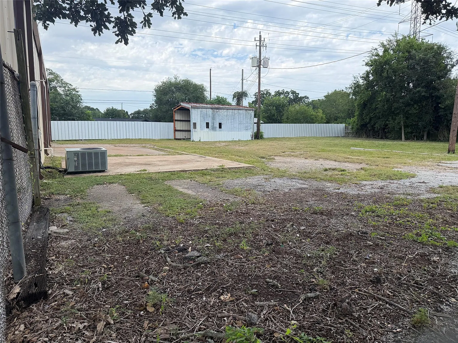 1 bed, 3000 sqft, $3,000 — Photo 4