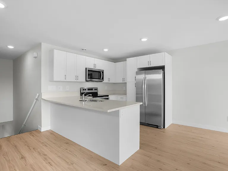 2670 Rosewood Dr — Photo 32