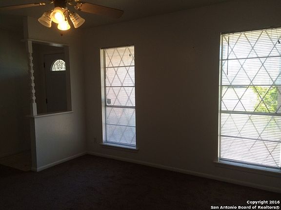 4th image of 6718 Fellowood St