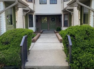 2506 Lighthouse Ln, Parlin, NJ 08859