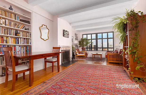 Sold by Triplemint | media 11