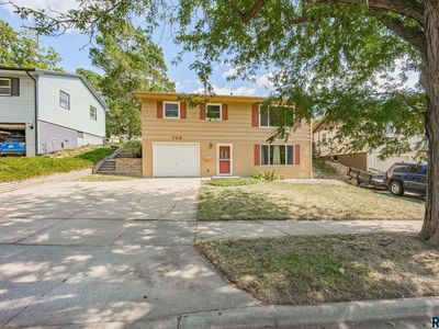 728 S Lowell Ave, Sioux Falls, SD, 57103