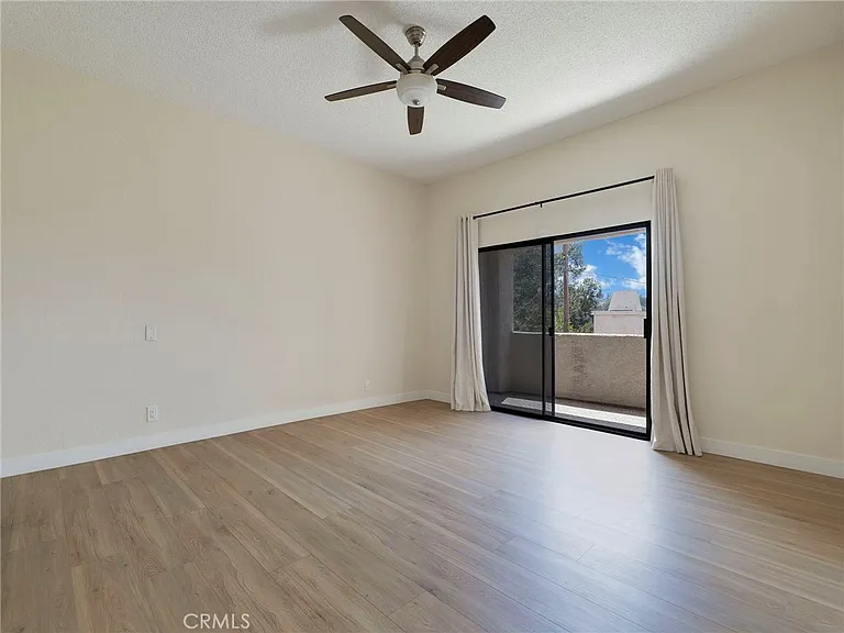 5214 Calatrana Dr — Photo 19