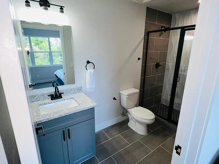Upstairs Primary Bathroom