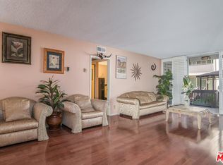 809 S Bundy Dr APT 107, Los Angeles, CA 90049