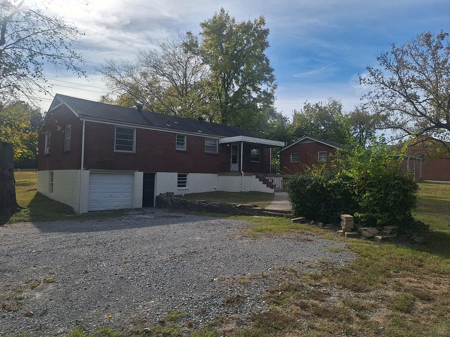 3 bed, 1323 sqft, $1,595 — Photo 3