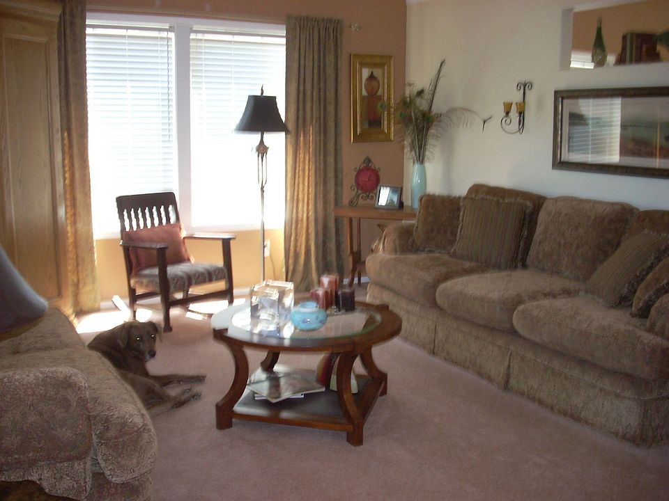 Liv. Room, Main House