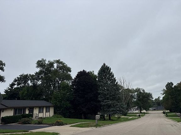 4th image of 4002 Tatum Rd