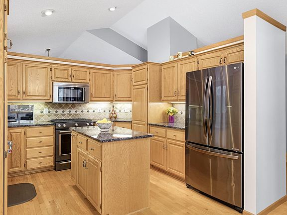 5th image of 5812 Forestview Ln N
