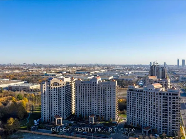 9255 Jane St #907, Vaughan, ON L6A 0K1