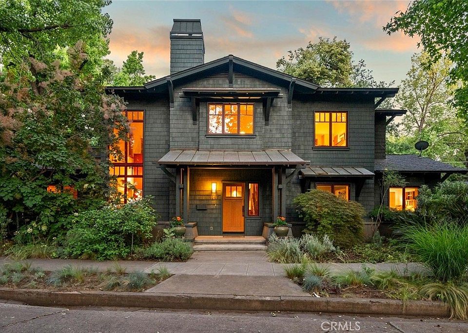 1st image of 1253 Woodland Ave