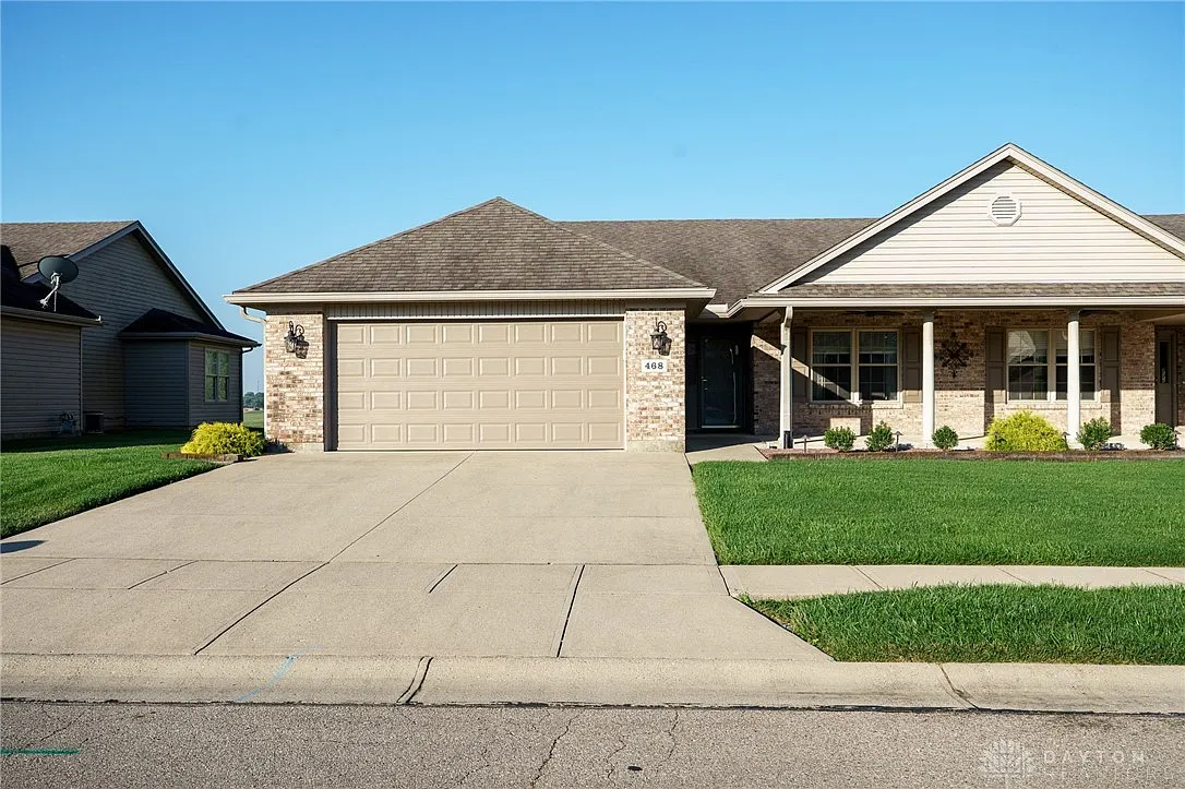 468 Jodee Dr photo 1
