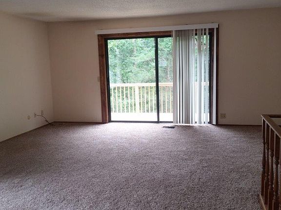 3rd image of 34 Abingdon Ln