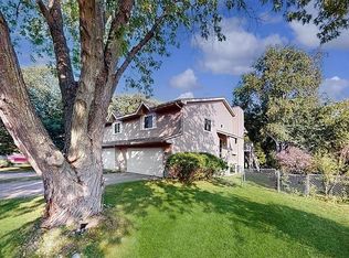 15374 Lesley Ln, Eden Prairie, MN 55346