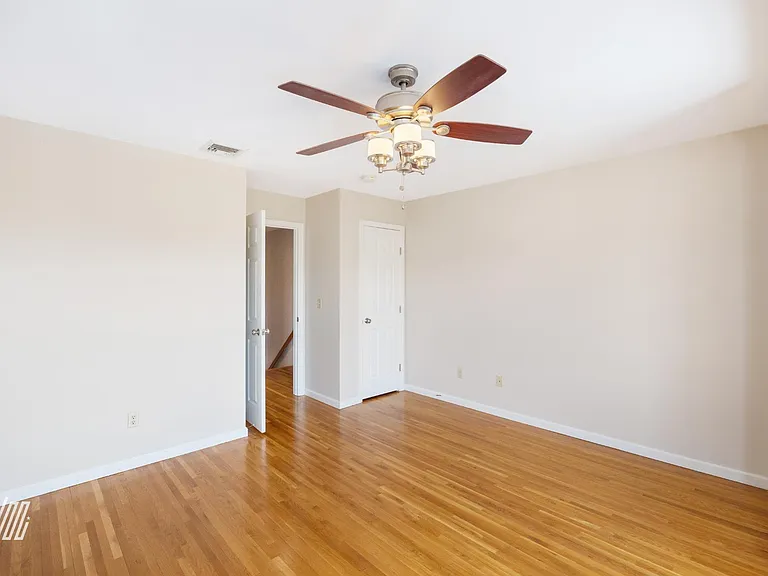 136 Fulton Ave #A — Photo 14