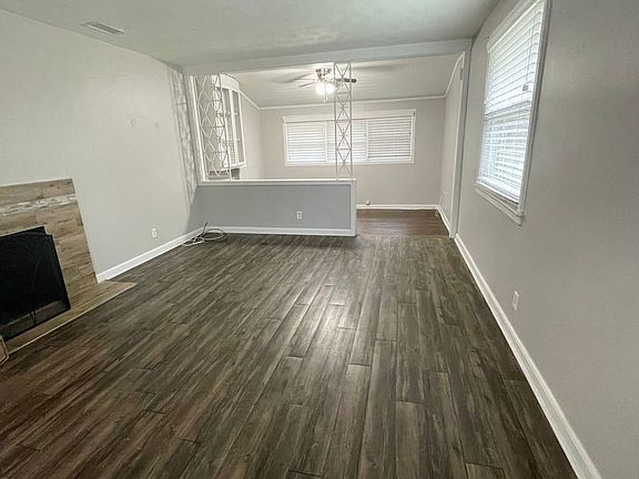 5th image of 4678 Plymouth St