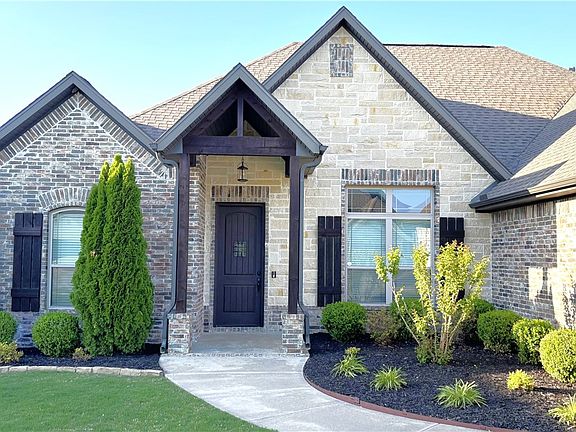 2nd image of 5603 W Lakewood Dr
