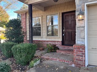 4267 E Mission Blvd, Fayetteville, AR 72703