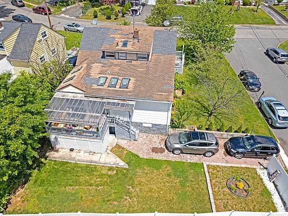 3rd image of 19 Kiva St