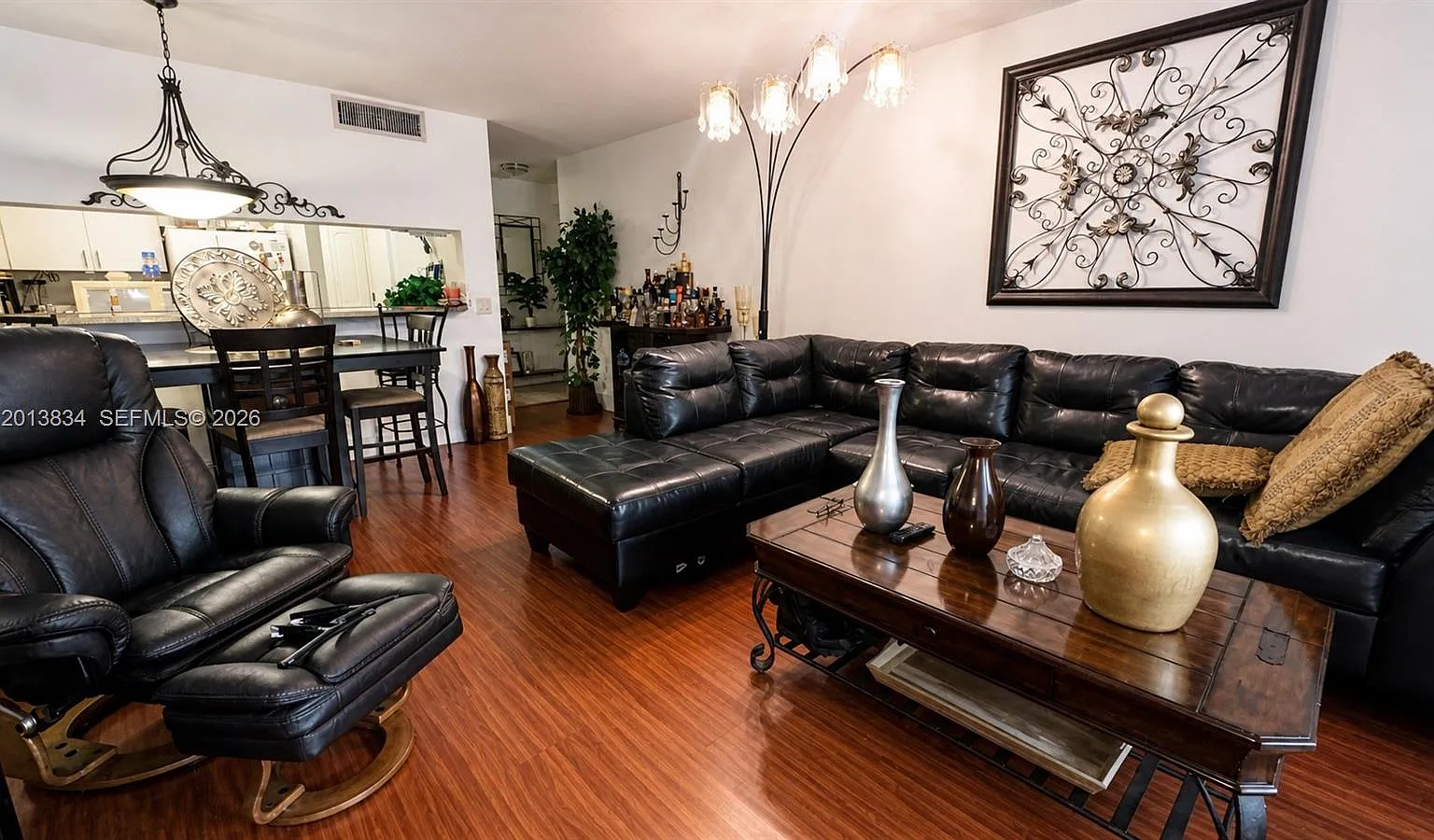 2 bed, 2.0 bath, $2,100 — Photo 1