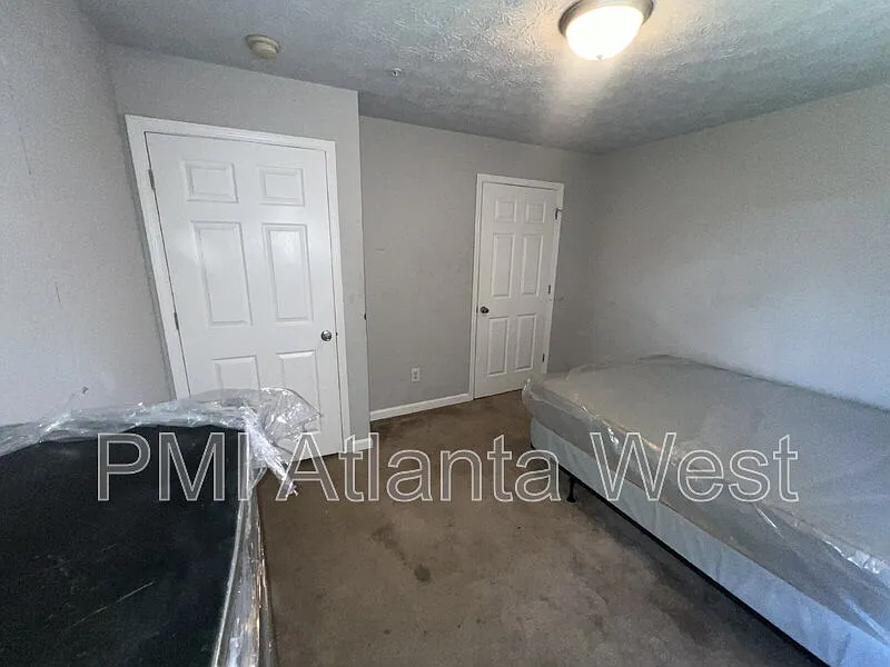 1 bed, 1.0 bath, $900 — Photo 4