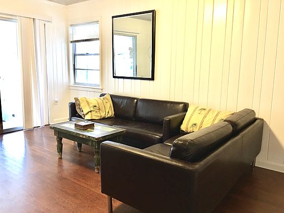 4th image of 15 Avista Cir