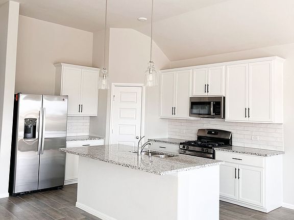 2nd image of 13124 Zion Dr