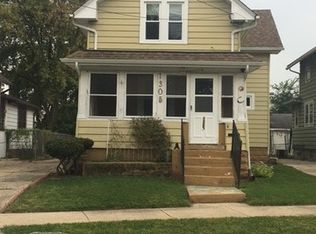 1305 Kane St, Aurora, IL 60505