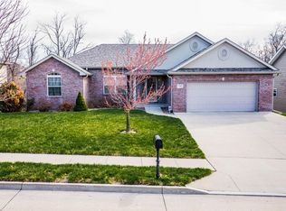 7002 Stanwood Dr, Columbia, MO 65203