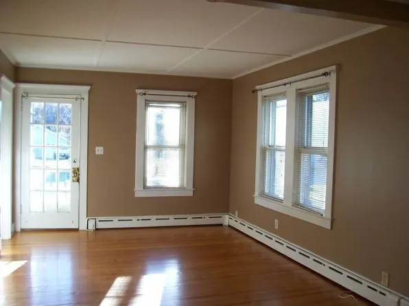 23 Mapledale Ave, Succasunna, NJ 07876