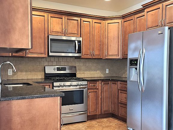 2nd image of 1000 West St APT 3B