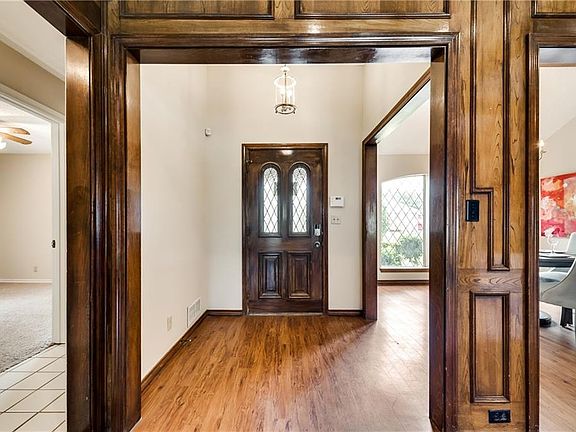 3rd image of 7309 Hollingsworth Dr