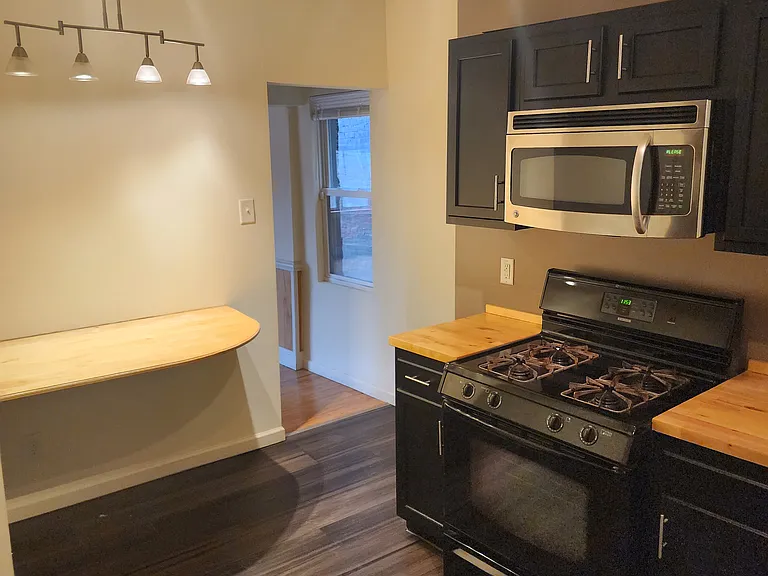 1851 Morningside Ave — Photo 7
