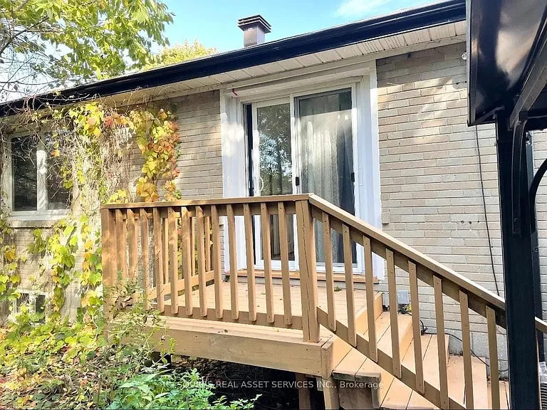 78 Tormore Dr #MAIN FL — Photo 26