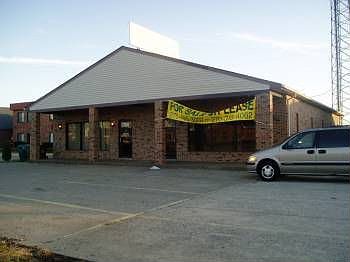 2nd image of 700 Carlton Dr