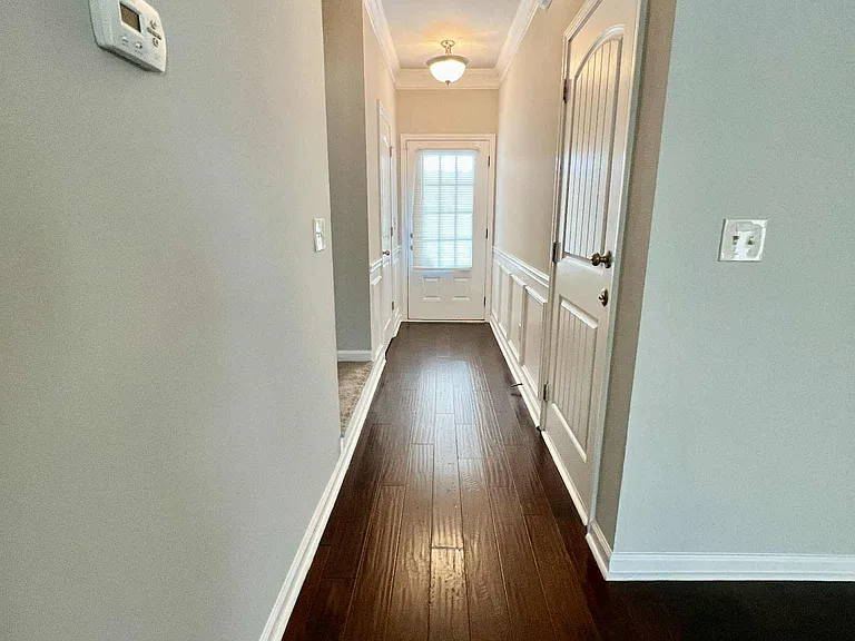 1739 Snapping Ct — Photo 10