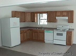 2nd image of 2785 Rockway Rd