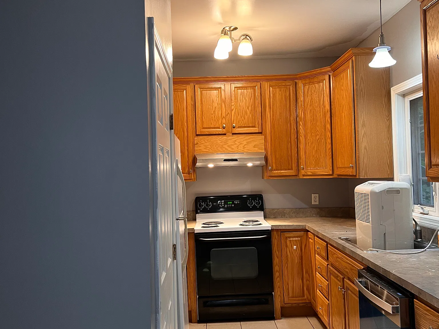 2 bed, 1820 sqft, $2,200 — Photo 4
