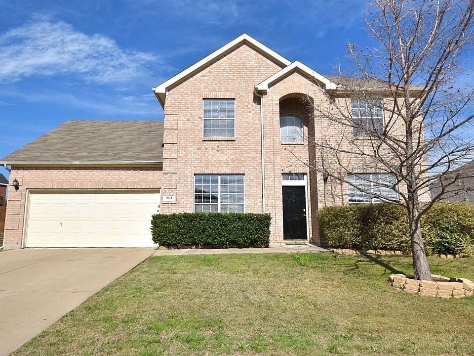 1st image of 801 Dover Park Trl