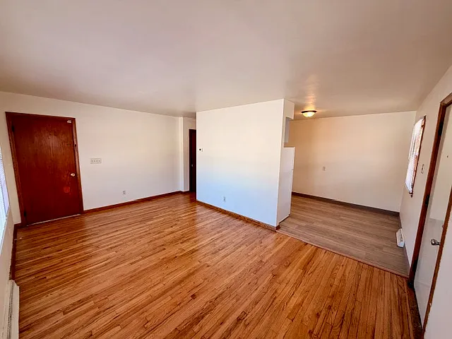 838 Halsted Rd — Photo 2